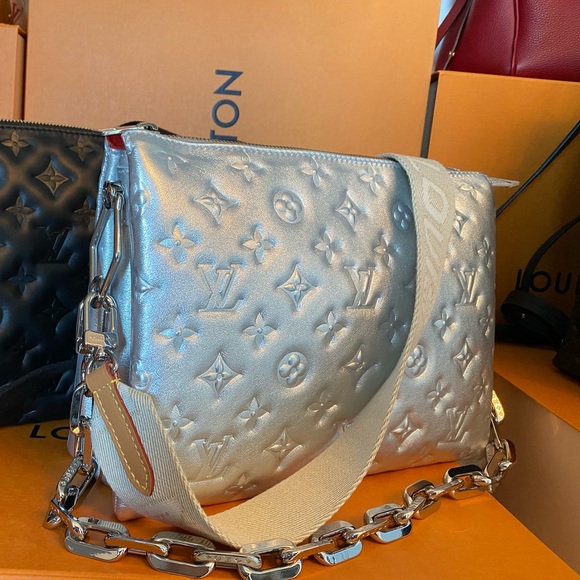 🦄 Silver Louis Vuitton Coussin PM - Picture 15 of 15